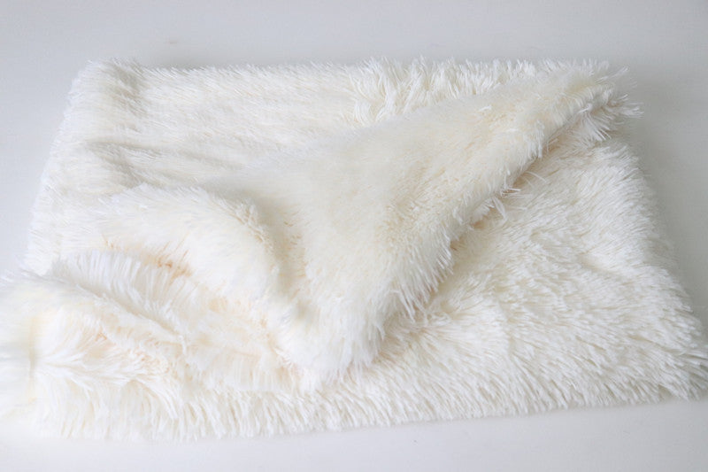 BVAGSS Super Soft Warm Fleece Fluffy Pet Blankets for Small Medium Large Dogs and Cats XH025